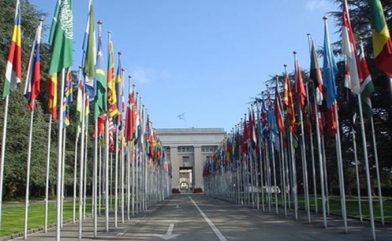 Город штаб квартиры оон. Штаб квартира ООН В Женеве. Штаб квартира ООН В Найроби. Дворец наций в Женеве. Здание ООН В Швейцарии.